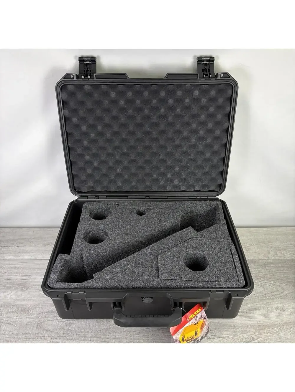 Pelican Storm iM2600 Black Hard Case w/ Custom Foam Insert - Brand New w/ Tags